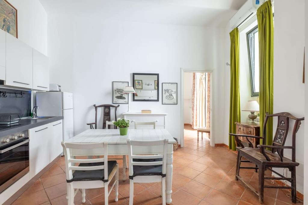 Colosseum Charming Apartment Roma Exterior foto