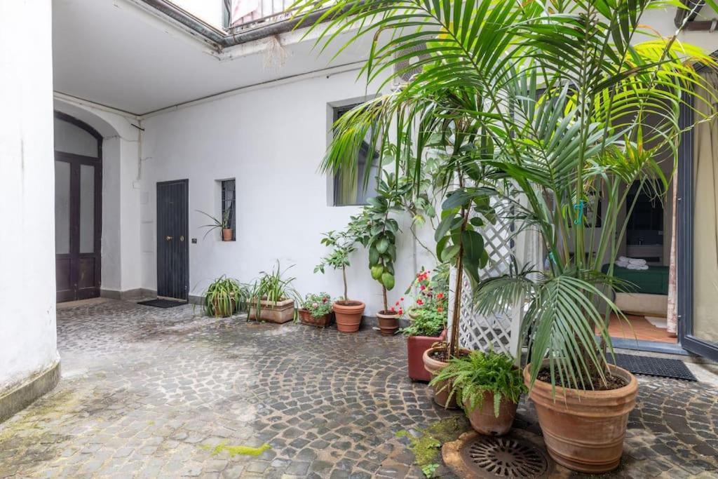 Colosseum Charming Apartment Roma Exterior foto